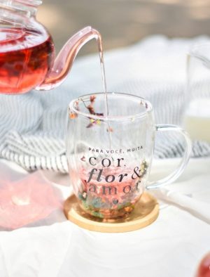CANECA VIDRO FLOWER - COR FLOR E AMOR